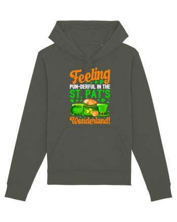 Feeling pun-derful in the St. Pat's wonderland! Khaki