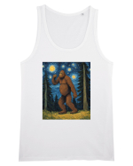 Stary Night Bigfoot Maiou Bărbat Runs
