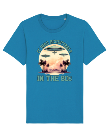 in stilul pop al anilor 80 - It was acceptable in the 80s Azur