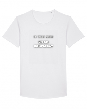 UN TRICOU SIMPLU, UN OM COMPLICAT White