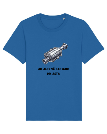  „Am ales să fac bani din asta” Royal Blue