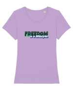 Freedom is a lifestyle  Tricou mânecă scurtă guler larg fitted Damă Expresser