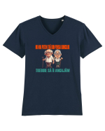 NU MAI PUTEM TRAI DIN PENSIA BUNICILOR... TREBUIE SA II ANGAJAM Tricou mânecă scurtă guler V Bărbat Presenter