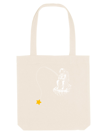 Astronaut Fishing For A Star – Pescuind Printre Stele Natural