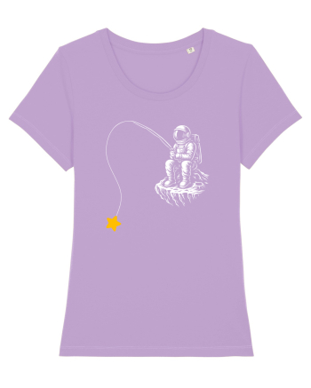 Astronaut Fishing For A Star – Pescuind Printre Stele Lavender Dawn