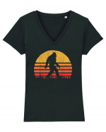  Bigfoot Walking Retro Sunset Tricou mânecă scurtă guler V Damă Evoker