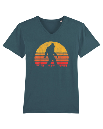  Bigfoot Walking Retro Sunset Stargazer